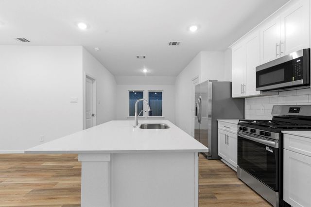 3534 Longhorn Valley Street, League City, TX 77573