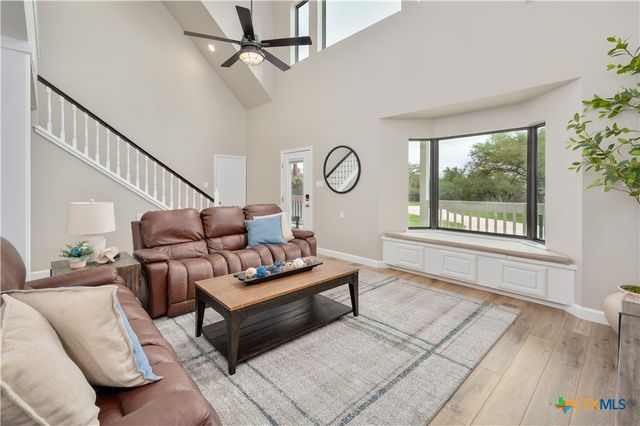 330 Live Oak Hills Court, San Marcos, TX 78666