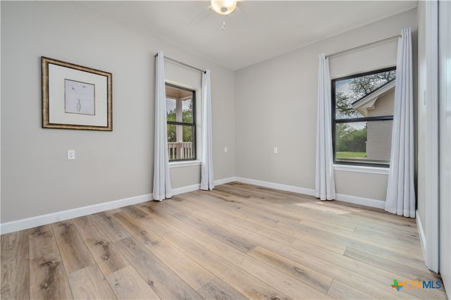 330 Live Oak Hills Court, San Marcos, TX 78666