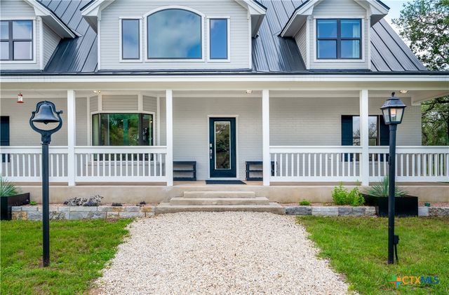 330 Live Oak Hills Court, San Marcos, TX 78666