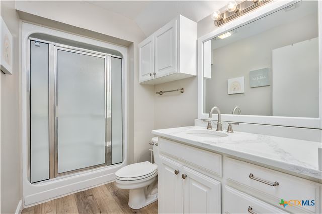 330 Live Oak Hills Court, San Marcos, TX 78666