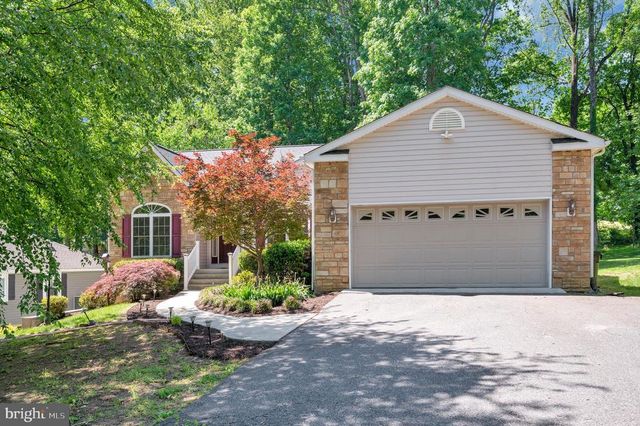 209 SAND TRAP LN, Locust Grove, VA 22508