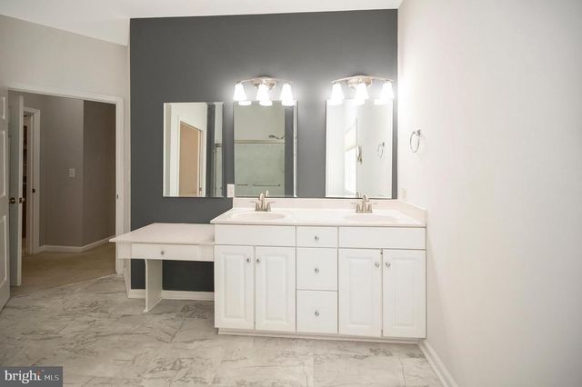 209 SAND TRAP LN, Locust Grove, VA 22508