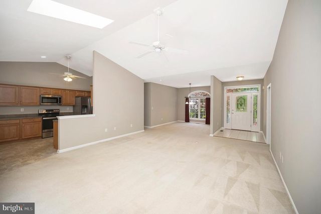 209 SAND TRAP LN, Locust Grove, VA 22508