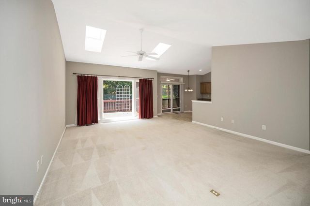 209 SAND TRAP LN, Locust Grove, VA 22508