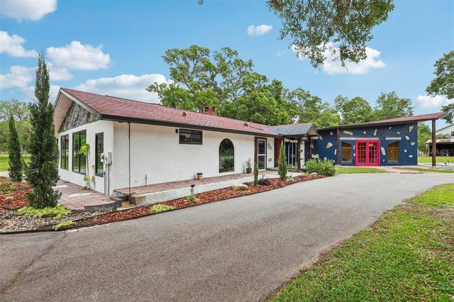 27616 MILLER ROAD, Dade City, FL 33525