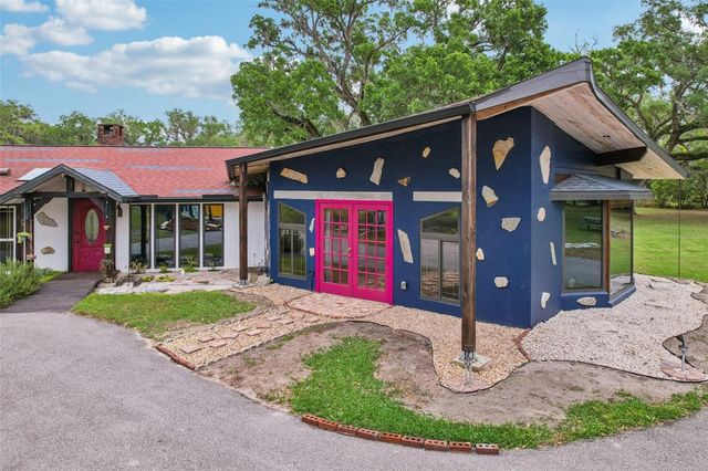 27616 MILLER ROAD, Dade City, FL 33525