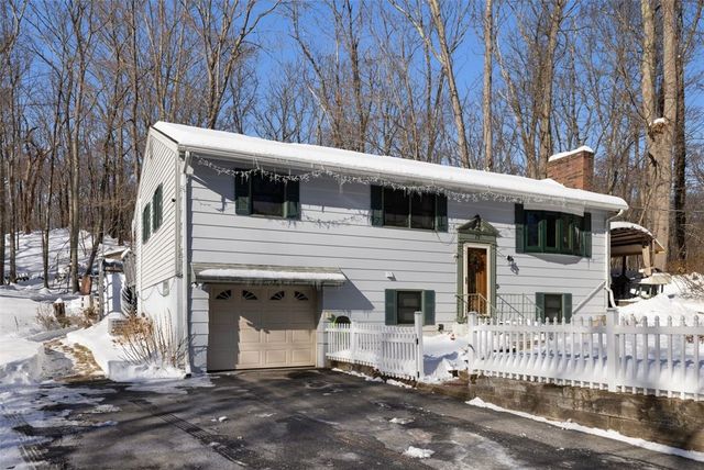 73 Westwood Drive, Cumberland, RI 02864