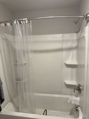 1100 Pebble Run Rd, Hendersonville, TN 37075