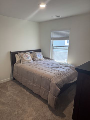 1100 Pebble Run Rd, Hendersonville, TN 37075