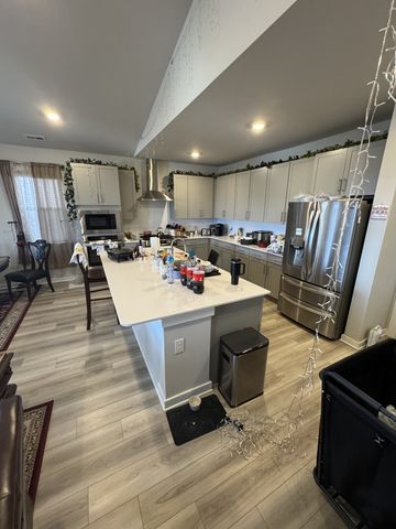 1100 Pebble Run Rd, Hendersonville, TN 37075