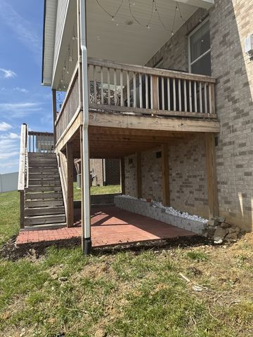 1100 Pebble Run Rd, Hendersonville, TN 37075