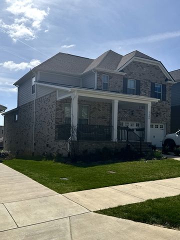 1100 Pebble Run Rd, Hendersonville, TN 37075