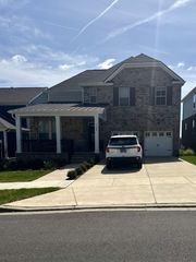 1100 Pebble Run Rd, Hendersonville, TN 37075