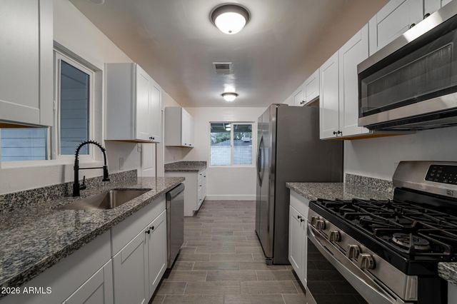 536 W 18th Street, Tempe, AZ 85281