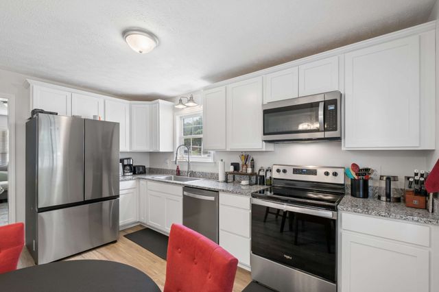 1207 Lasalle Ct, Smyrna, TN 37167