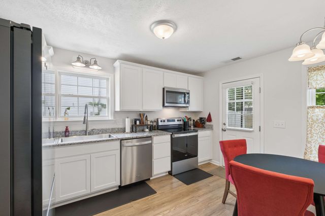 1207 Lasalle Ct, Smyrna, TN 37167