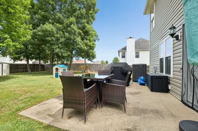 1207 Lasalle Ct, Smyrna, TN 37167
