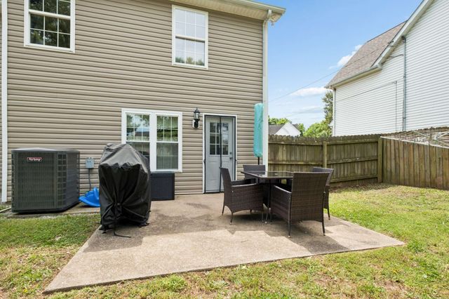 1207 Lasalle Ct, Smyrna, TN 37167