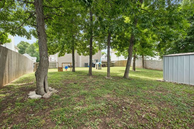1207 Lasalle Ct, Smyrna, TN 37167