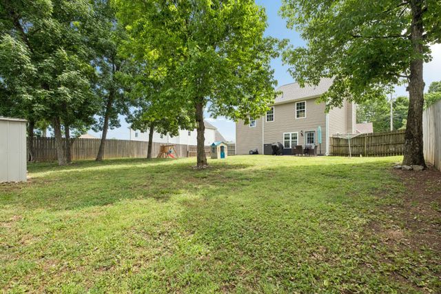 1207 Lasalle Ct, Smyrna, TN 37167