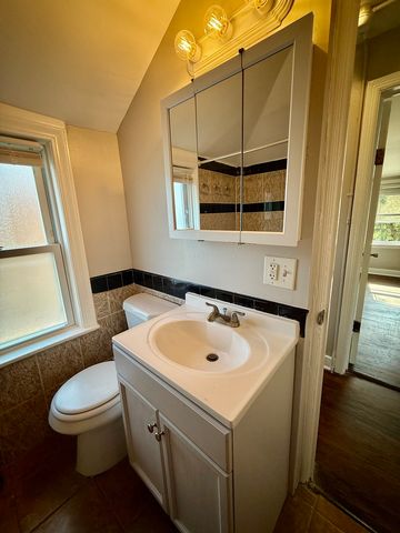 2003 S 24th Avenue, Broadview, IL 60155