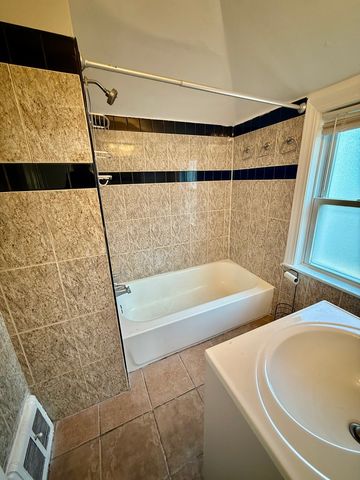 2003 S 24th Avenue, Broadview, IL 60155