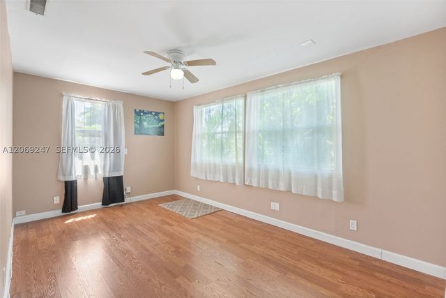 6840 SW 10th Ct, North Lauderdale, FL 33068