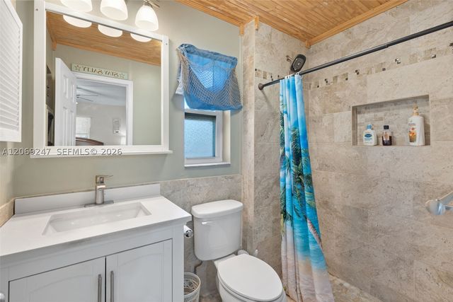6840 SW 10th Ct, North Lauderdale, FL 33068