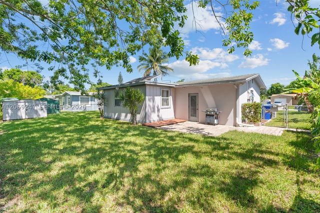 6840 SW 10th Ct, North Lauderdale, FL 33068