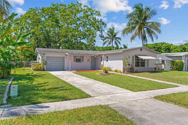 6840 SW 10th Ct, North Lauderdale, FL 33068