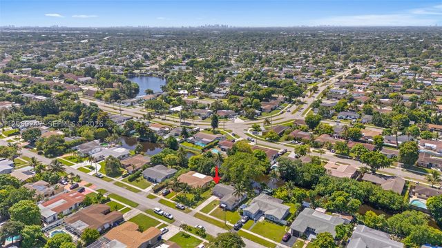 6840 SW 10th Ct, North Lauderdale, FL 33068