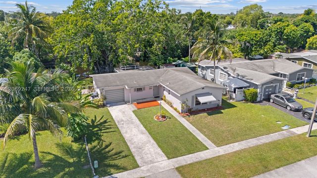 6840 SW 10th Ct, North Lauderdale, FL 33068