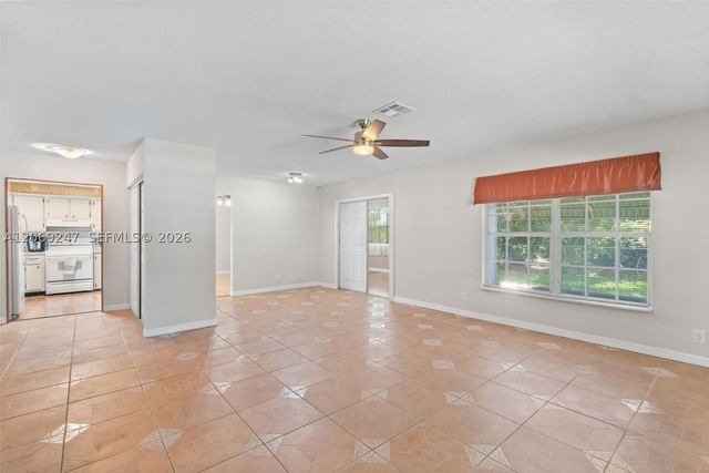 6840 SW 10th Ct, North Lauderdale, FL 33068