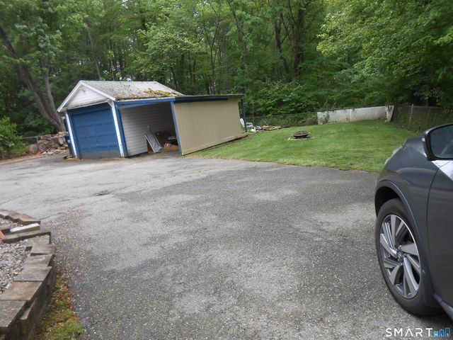 240 Derby Avenue, Orange, CT 06477