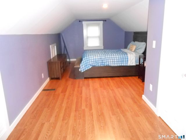 240 Derby Avenue, Orange, CT 06477