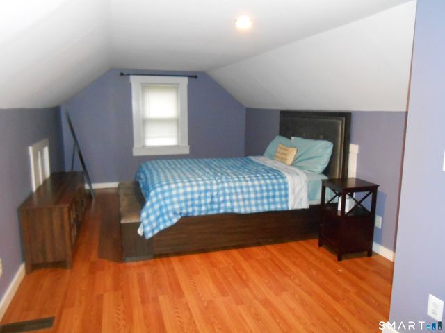 240 Derby Avenue, Orange, CT 06477