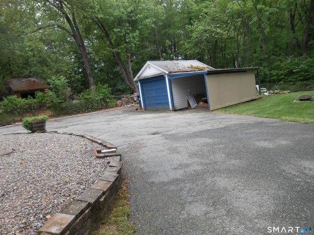 240 Derby Avenue, Orange, CT 06477