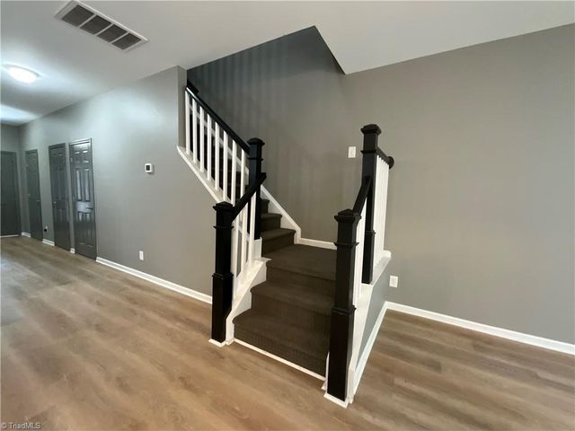 27 Cherine Way, Greensboro, NC 27410