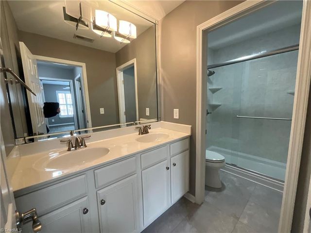 27 Cherine Way, Greensboro, NC 27410