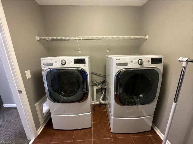 27 Cherine Way, Greensboro, NC 27410