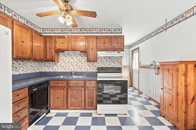 28 SEAMEADOW DR, Little Egg Harbor Twp, NJ 08087
