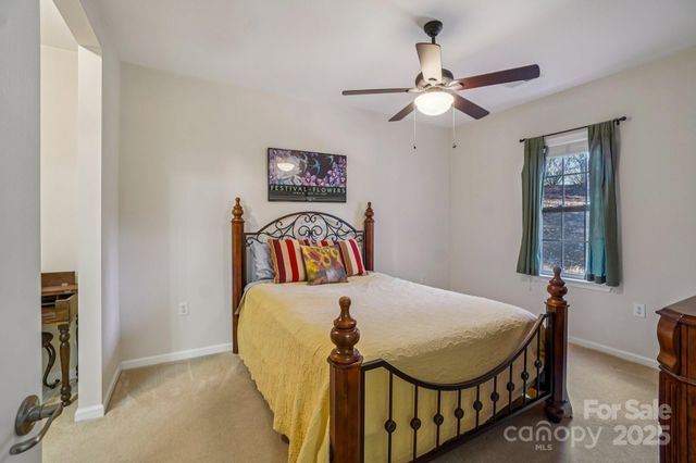 316 Appeldoorn Circle, Asheville, NC 28803