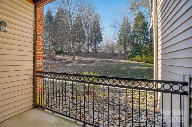 316 Appeldoorn Circle, Asheville, NC 28803