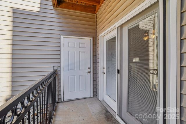 316 Appeldoorn Circle, Asheville, NC 28803