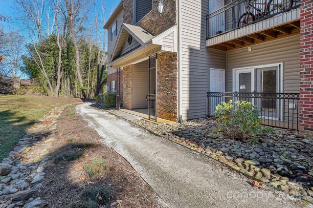 316 Appeldoorn Circle, Asheville, NC 28803