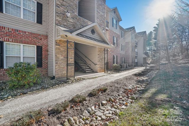 316 Appeldoorn Circle, Asheville, NC 28803