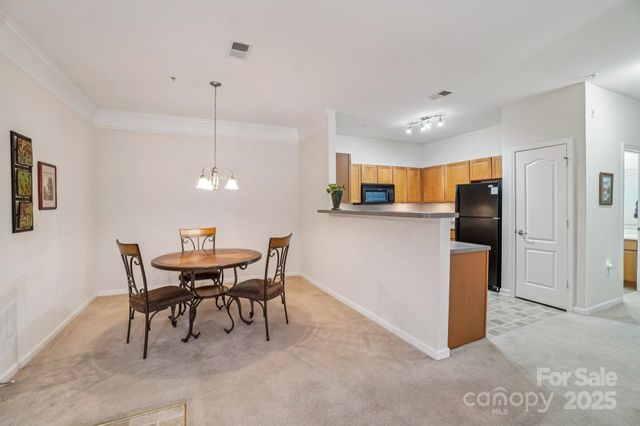 316 Appeldoorn Circle, Asheville, NC 28803