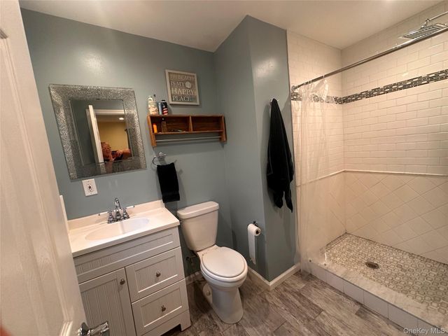 19 Closs Drive, Rhinebeck, NY 12572