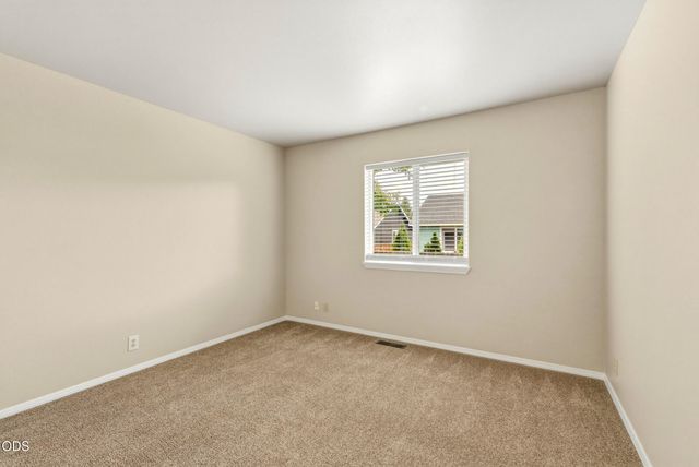 21326 Starling Drive, Bend, OR 97701
